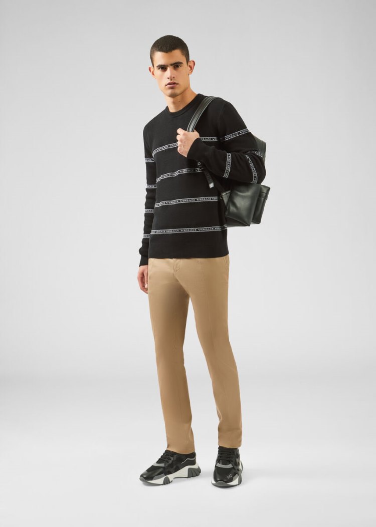 Portki Męskie Versace Logo Tab Trousers Khaki | 34O2MST9W
